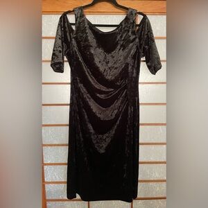 Black  Crushed Velvet Cold Shoulder Cocktail Dress Size 12, NYE party dress